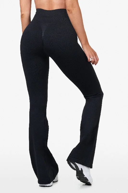 Black Scrunch Flared Leggings