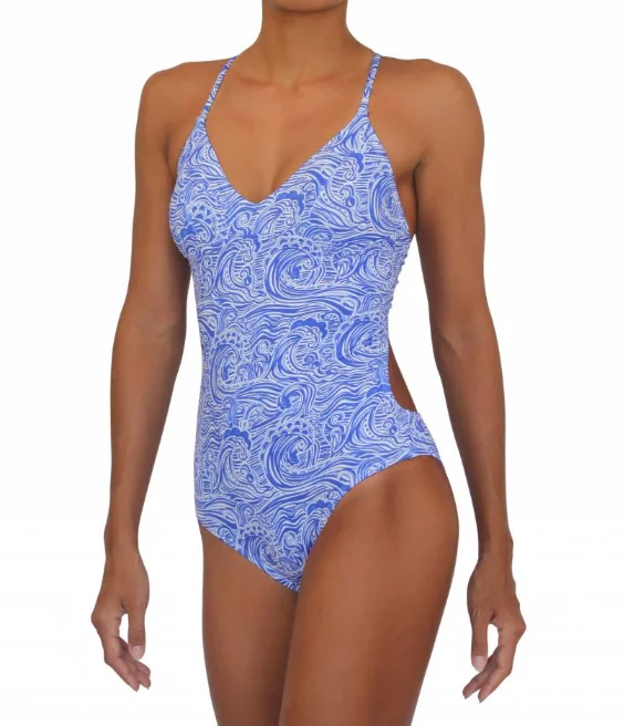 Sport One Piece Waves