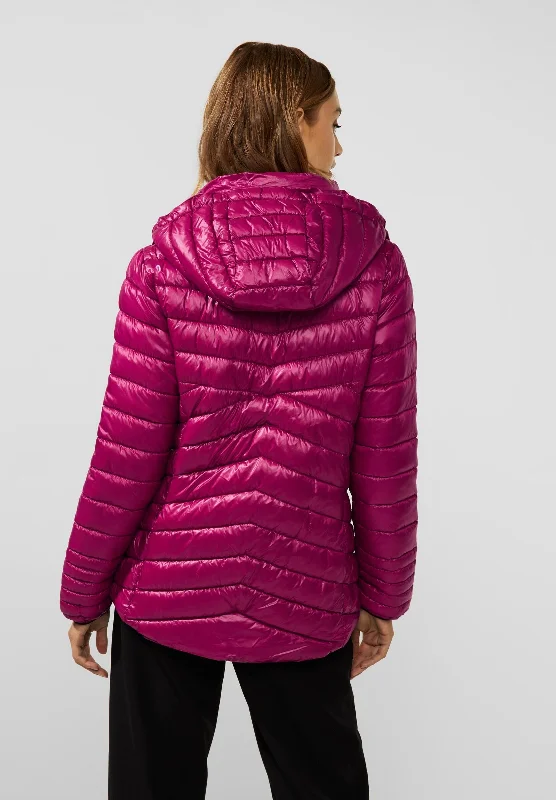 Kurze Steppjacke mit Kapuze