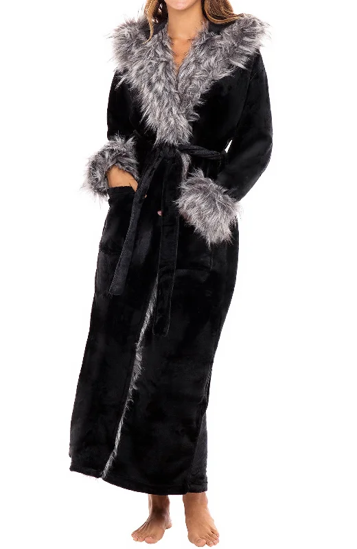 Black with Gray Wolf Fur / Medium